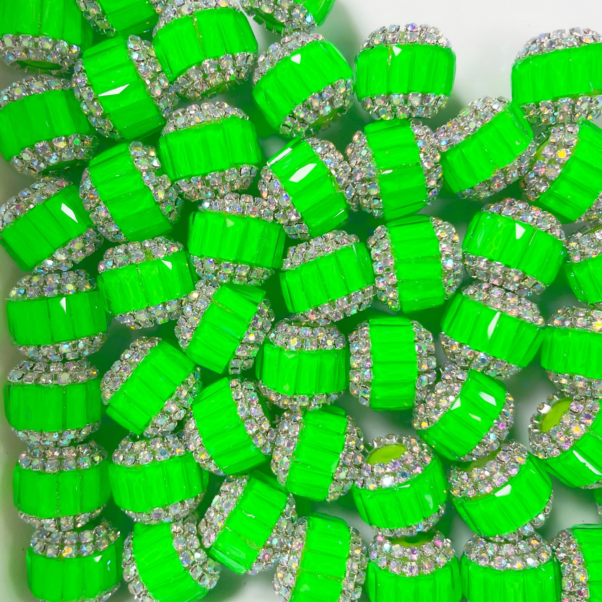 FB074（Neon）
