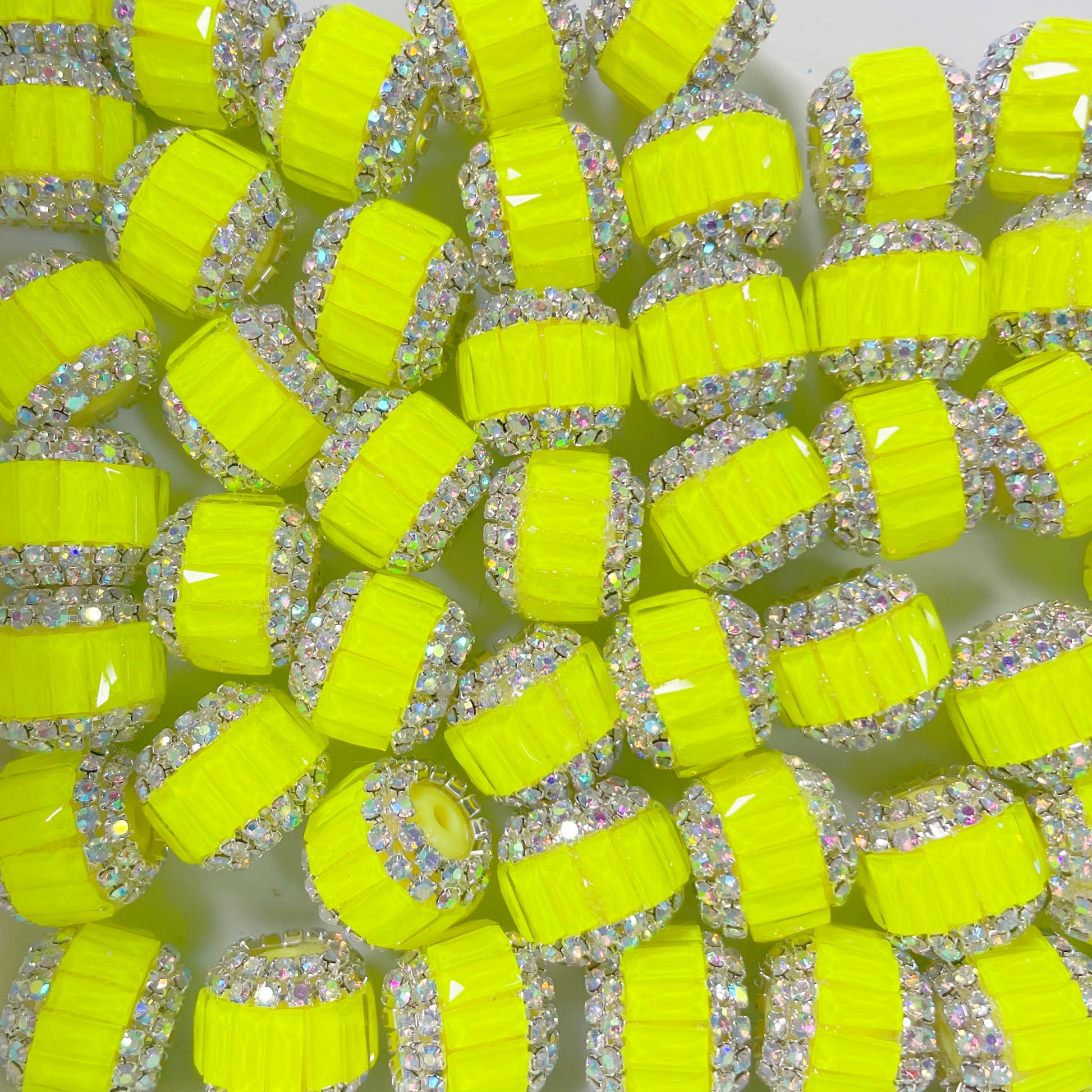 FB074（Neon）